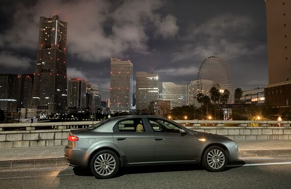 アルファロメオ１５９で万国橋へ／愛車道Love Car Roadは固形ワックス施工専門店